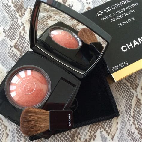 CHANEL Joues Contraste Powder Blush in 55 In Love 